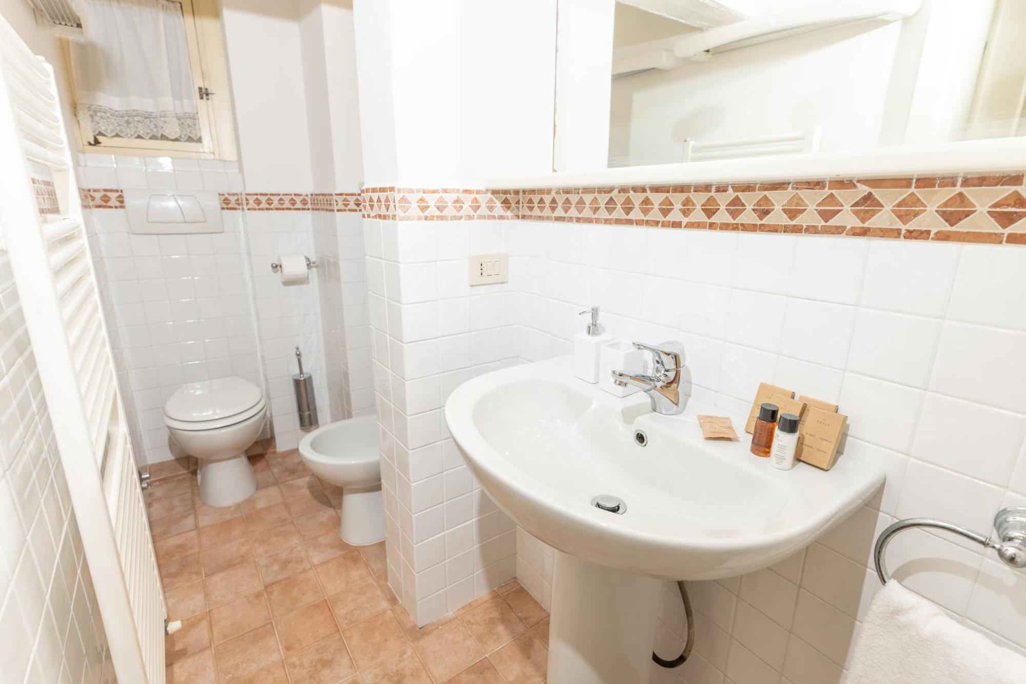 Il Gallo - Charming Apartment In Lucca Heart Лукка Екстер'єр фото
